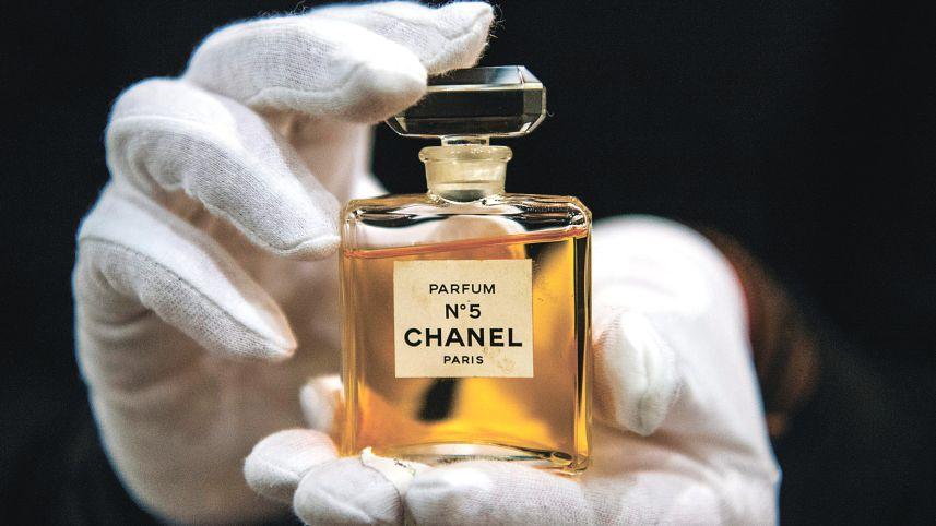 Yetimhaneden Dünyaya Bir Şapka Tasarımıyla Yayılan Başarı: Coco Chanel